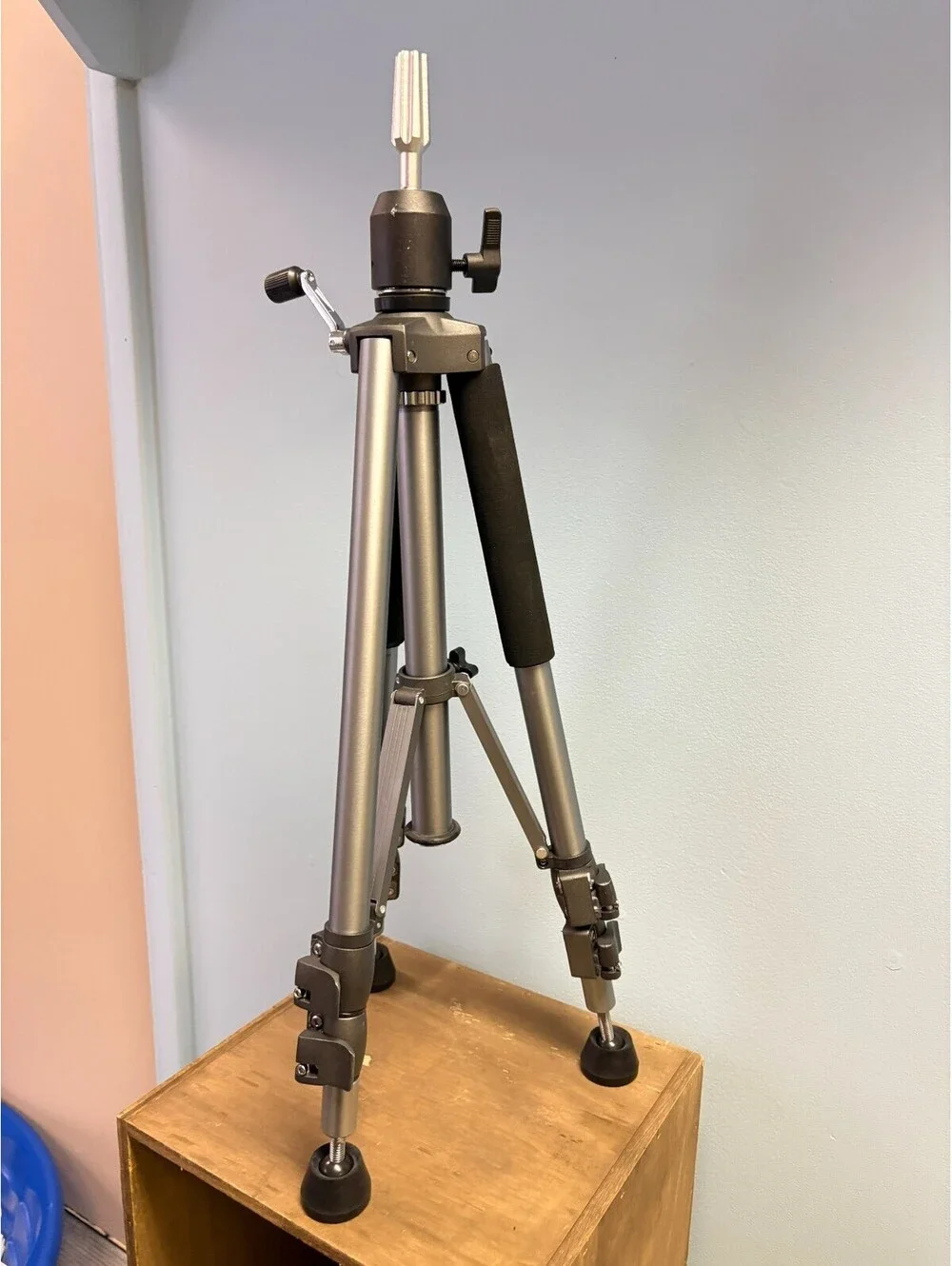 Heavy Duty Cosmetology Mannequin Head Tripod Stand Adjustable Salon Hair Styling